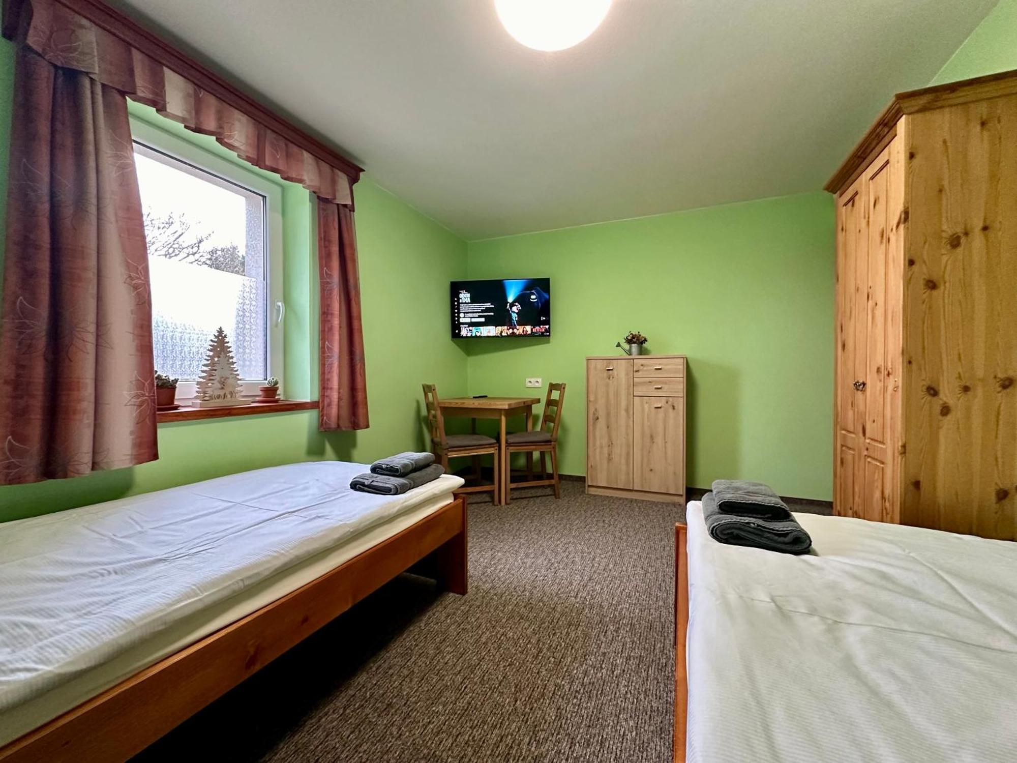 Ubytování Smrk Nove Mesto pod Smrkem Esterno foto